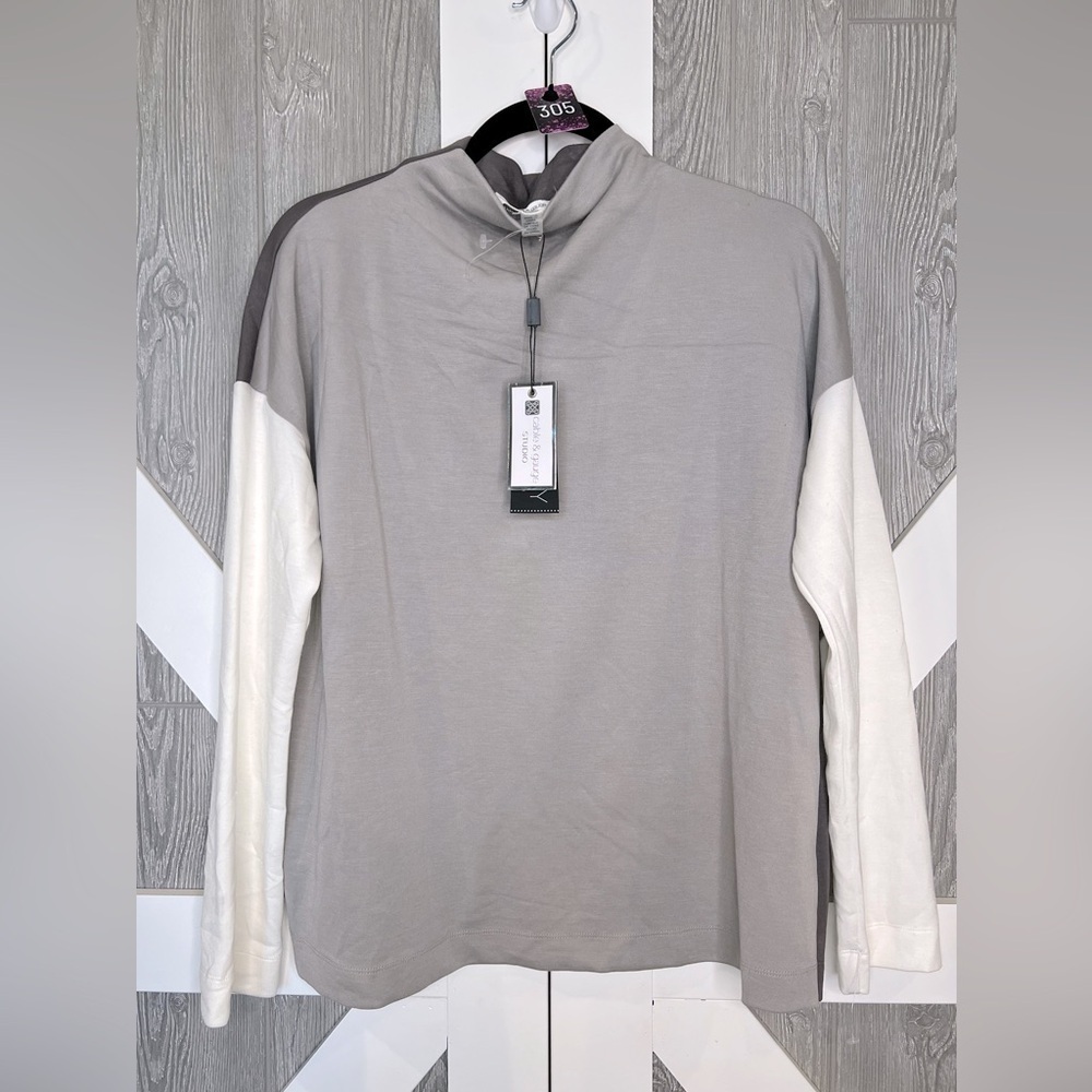 305. NWT Cable & Gauge Colorblock Long Sleeve Top Medium